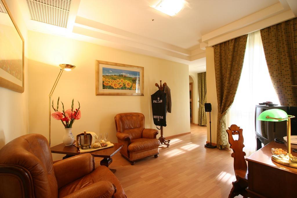 Hotel Villa Luca Кианчано Терме Стая снимка